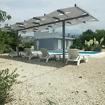 Urban House M & M Mostar